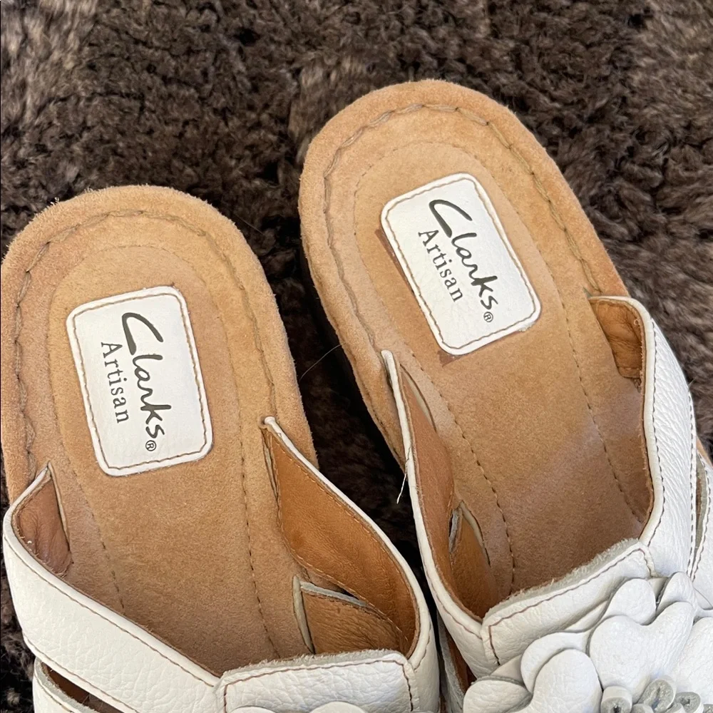 Clarks Women's White and Cream Floral Sandals - Picture 2 of 9